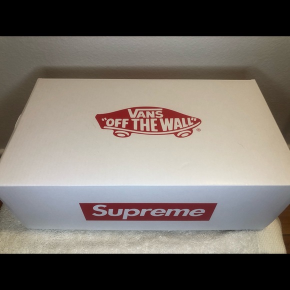 ⚠️SOLD⚠️ Supreme/Vans Monogram S Logo Low “Black” Size 11 - Picture 9 of 10